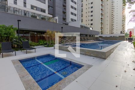 Apartamento à venda com 192m², 3 quartos e 4 vagas Apartamento à venda com 192m², 3 quartos e 4 vagasPiscina
