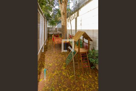 Apartamento à venda com 192m², 3 quartos e 4 vagas Apartamento à venda com 192m², 3 quartos e 4 vagasPlayground