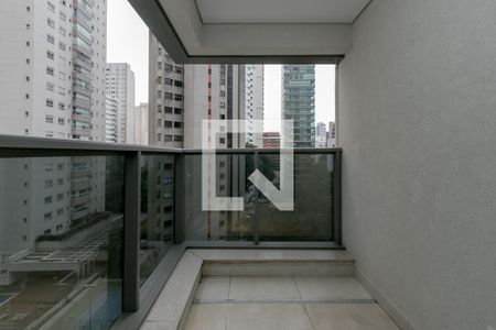 Apartamento à venda com 192m², 3 quartos e 4 vagas Apartamento à venda com 192m², 3 quartos e 4 vagasVaranda da Suíte 1