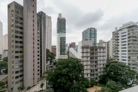 Apartamento à venda com 192m², 3 quartos e 4 vagas Apartamento à venda com 192m², 3 quartos e 4 vagasVista da Varanda da Suíte 1