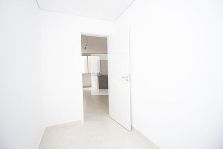 Quarto de apartamento para alugar com 2 quartos, 46m² em Jardim Ana Rosa, São Paulo