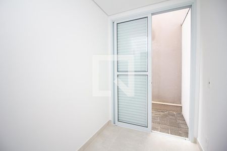 Quarto de apartamento para alugar com 2 quartos, 46m² em Jardim Ana Rosa, São Paulo