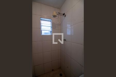 Banheiro de casa para alugar com 1 quarto, 55m² em Jardim Inga, São Paulo