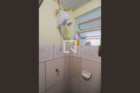 Banheiro de apartamento à venda com 1 quarto, 45m² em Feitoria, São Leopoldo