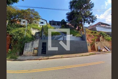 Casa à venda com 3 quartos, 200m² em Jardim São Luís, São Paulo