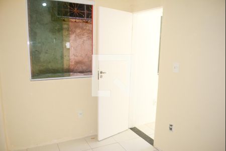 Quarto de casa para alugar com 1 quarto, 55m² em Costa Azul, Salvador