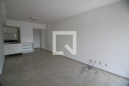 Sala de apartamento para alugar com 3 quartos, 75m² em Vila Morse, São Paulo