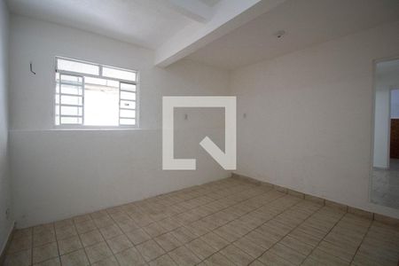 Sala de casa para alugar com 2 quartos, 80m² em Vila Carmosina, São Paulo