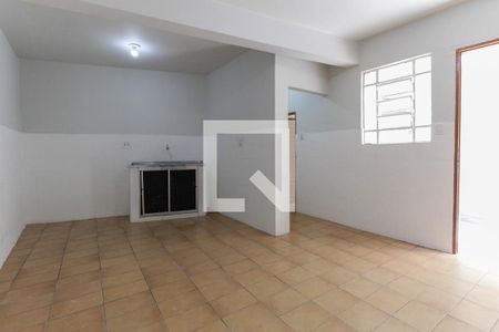 Sala de casa para alugar com 3 quartos, 80m² em Vila Carmosina, São Paulo