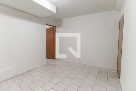 Quarto 2 de casa para alugar com 3 quartos, 80m² em Vila Carmosina, São Paulo