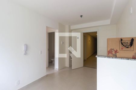 Sala e Cozinha de apartamento à venda com 2 quartos, 32m² em Jardim Celeste, São Paulo