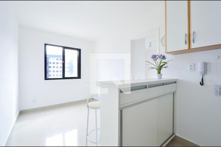 Sala/Cozinha de apartamento para alugar com 1 quarto, 38m² em Mirandópolis, São Paulo