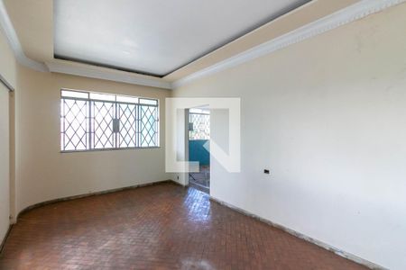Sala de casa à venda com 3 quartos, 420m² em Carlos Prates, Belo Horizonte
