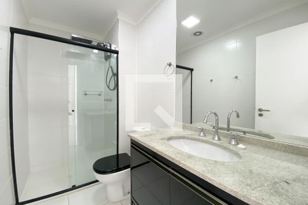 Banheiro de apartamento para alugar com 1 quarto, 39m² em Umuarama, Osasco