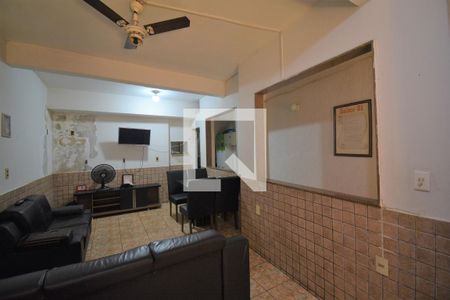 Sala de casa de condomínio à venda com 2 quartos, 300m² em Vista Alegre, Rio de Janeiro