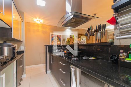 Cozinha e Área de Serviço de apartamento à venda com 2 quartos, 70m² em Cascata, Porto Alegre