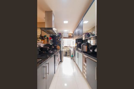 Cozinha e Área de Serviço de apartamento à venda com 2 quartos, 70m² em Cascata, Porto Alegre