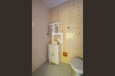 Banheiro de apartamento para alugar com 1 quarto, 49m² em Rio Branco, Porto Alegre