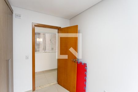 quarto 1 de casa à venda com 3 quartos, 240m² em Jardim Monte Alegre, Taboão da Serra