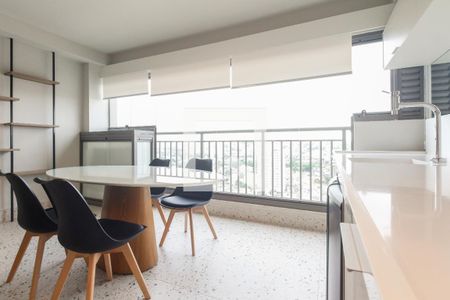 Varanda  de apartamento para alugar com 2 quartos, 68m² em Chácara Califórnia, São Paulo