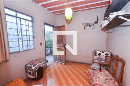 Casa à venda com 4 quartos, 365m² em Santa Tereza, Belo Horizonte