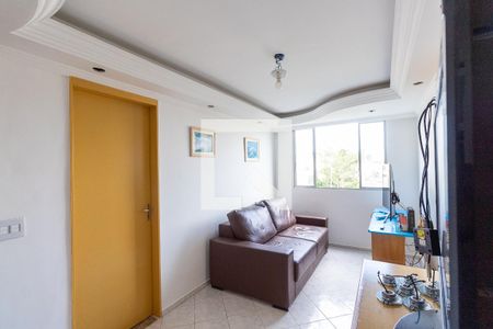 Sala de apartamento para alugar com 3 quartos, 43m² em Cangaiba, São Paulo