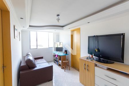 Sala de apartamento para alugar com 3 quartos, 43m² em Cangaiba, São Paulo