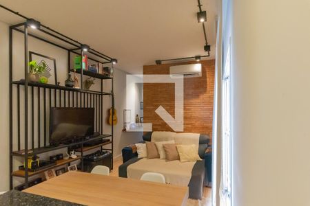 Sala de apartamento à venda com 2 quartos, 80m² em Jardim das Cerejeiras, Campinas