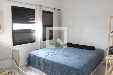 Quarto de apartamento para alugar com 2 quartos, 100m² em Centro, São Vicente