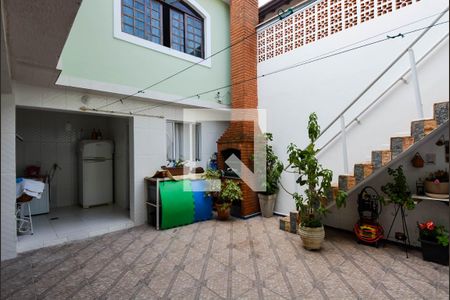 Casa à venda com 250m², 3 quartos e 2 vagas Casa à venda com 250m², 3 quartos e 2 vagasÁrea comum