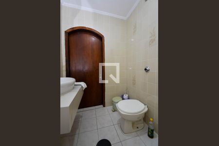 Casa à venda com 250m², 3 quartos e 2 vagas Casa à venda com 250m², 3 quartos e 2 vagasBanheiro/Suíte