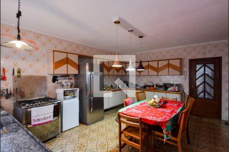Casa à venda com 250m², 3 quartos e 2 vagas Casa à venda com 250m², 3 quartos e 2 vagasCozinha
