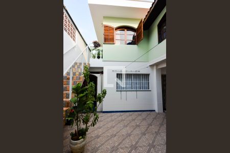 Casa à venda com 250m², 3 quartos e 2 vagas Casa à venda com 250m², 3 quartos e 2 vagasÁrea comum