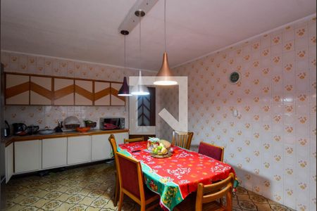 Casa à venda com 250m², 3 quartos e 2 vagas Casa à venda com 250m², 3 quartos e 2 vagasCozinha