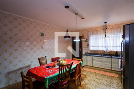 Casa à venda com 250m², 3 quartos e 2 vagas Casa à venda com 250m², 3 quartos e 2 vagasCozinha
