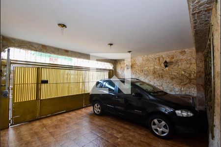 Casa à venda com 250m², 3 quartos e 2 vagas Casa à venda com 250m², 3 quartos e 2 vagasÁrea comum