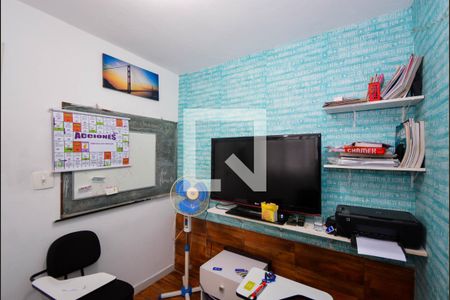 Casa à venda com 250m², 3 quartos e 2 vagas Casa à venda com 250m², 3 quartos e 2 vagasEdícula