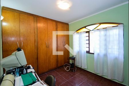 Quarto 1 de casa à venda com 3 quartos, 250m² em Vila Tibagi, Guarulhos