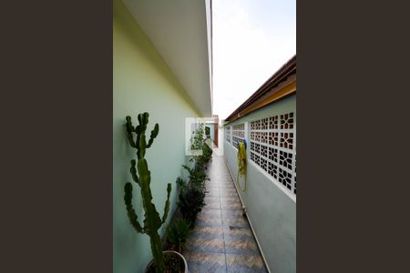 Casa à venda com 250m², 3 quartos e 2 vagas Casa à venda com 250m², 3 quartos e 2 vagasVista/Suíte
