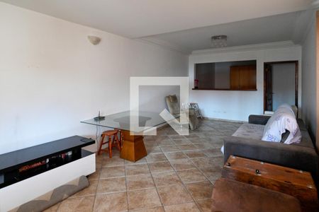 Sala de casa à venda com 4 quartos, 320m² em Vila Moinho Velho, São Paulo