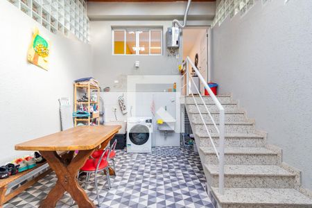 Casa à venda com 107m², 3 quartos e 2 vagas Casa à venda com 107m², 3 quartos e 2 vagasÁrea de Serviço