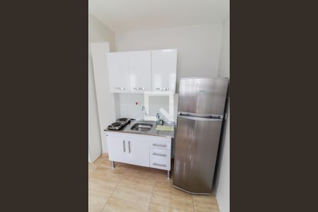 Studio - Quarto e Cozinha de kitnet/studio para alugar com 1 quarto, 19m² em Jardim Arpoador, São Paulo