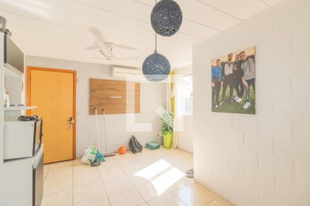 Sala/Cozinha de apartamento à venda com 2 quartos, 42m² em Mato Grande, Canoas