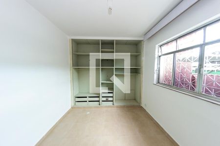 Quarto 1 de casa para alugar com 2 quartos, 100m² em Irajá, Rio de Janeiro