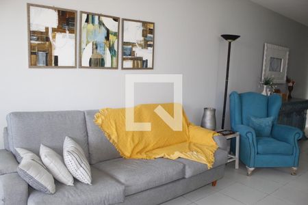 Sala de apartamento para alugar com 2 quartos, 80m² em Barra da Tijuca, Rio de Janeiro