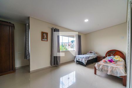 Casa à venda com 252m², 3 quartos e 4 vagas Casa à venda com 252m², 3 quartos e 4 vagasQuarto 1