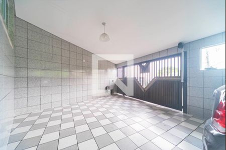 Casa à venda com 252m², 3 quartos e 4 vagas Casa à venda com 252m², 3 quartos e 4 vagasGaragem