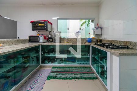 Casa à venda com 252m², 3 quartos e 4 vagas Casa à venda com 252m², 3 quartos e 4 vagasCozinha