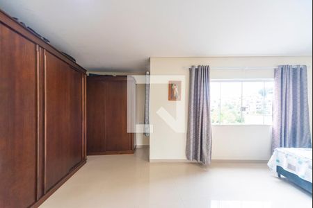 Casa à venda com 252m², 3 quartos e 4 vagas Casa à venda com 252m², 3 quartos e 4 vagasQuarto 1