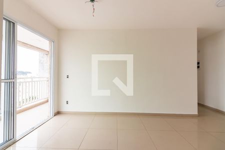 Sala de apartamento para alugar com 2 quartos, 61m² em Km 18, Osasco